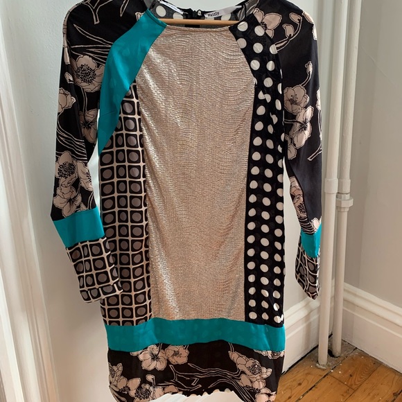 Authentic Italian fairly dress - Picture 2 of 4